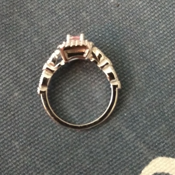 3/4 CT Pink asscher cut sapphire halo ring - Picture 5 of 6